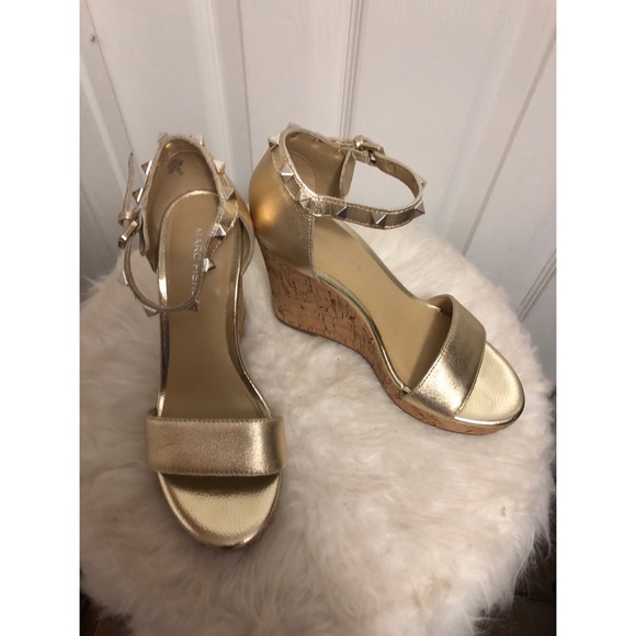 Gold Studded Wedge Heels💛:) - Picture 2 of 8